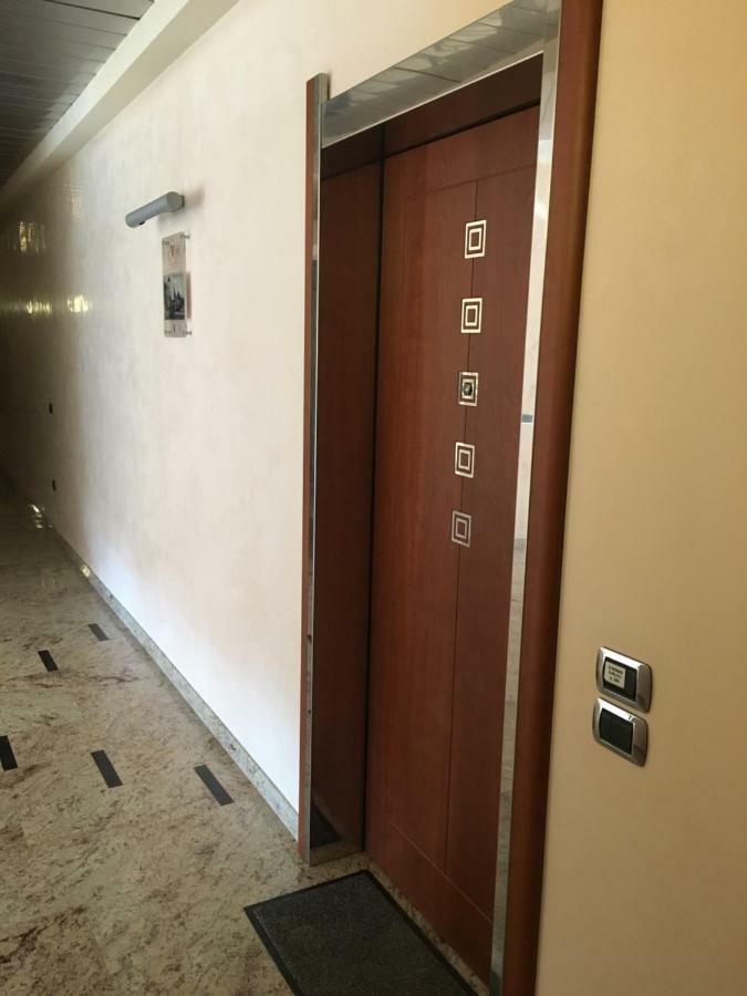 Le Murrine Frontemare Apartment Seaview Sottomarina Buitenkant foto