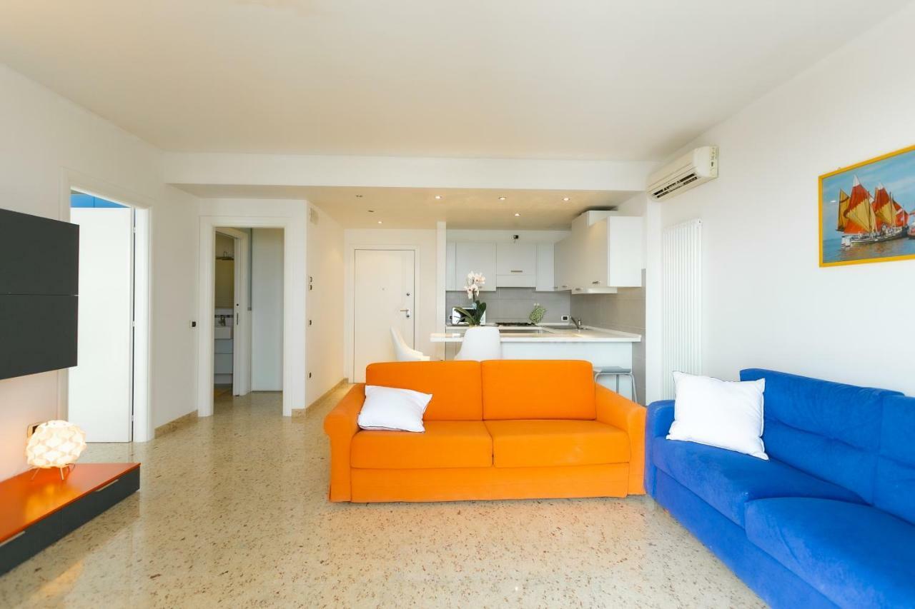 Le Murrine Frontemare Apartment Seaview Sottomarina Buitenkant foto