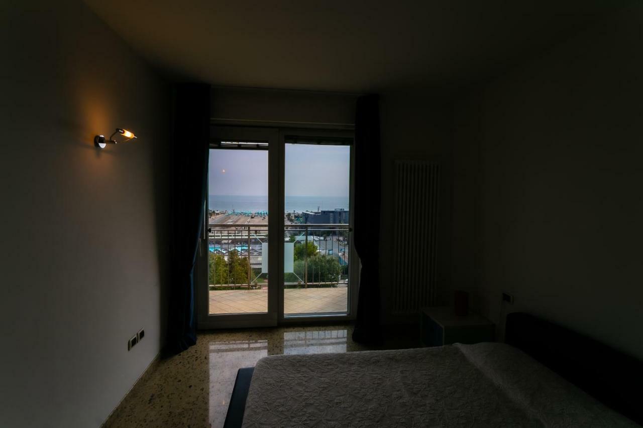Le Murrine Frontemare Apartment Seaview Sottomarina Buitenkant foto